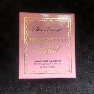 Too faced diamond highlighter